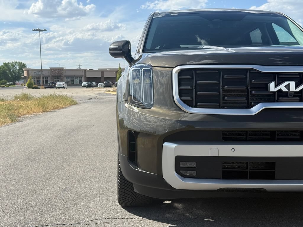 Used 2023 Kia Telluride SX AWD/4WD image 4