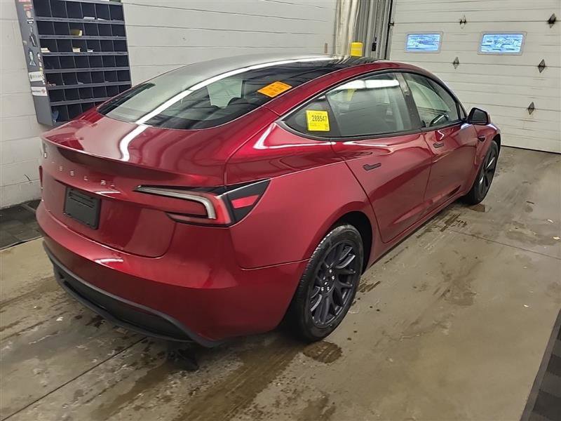 Used 2024 Tesla Model 3 image 3