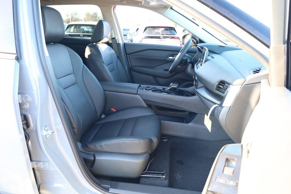 New 2026 Nissan Rogue SV image 26