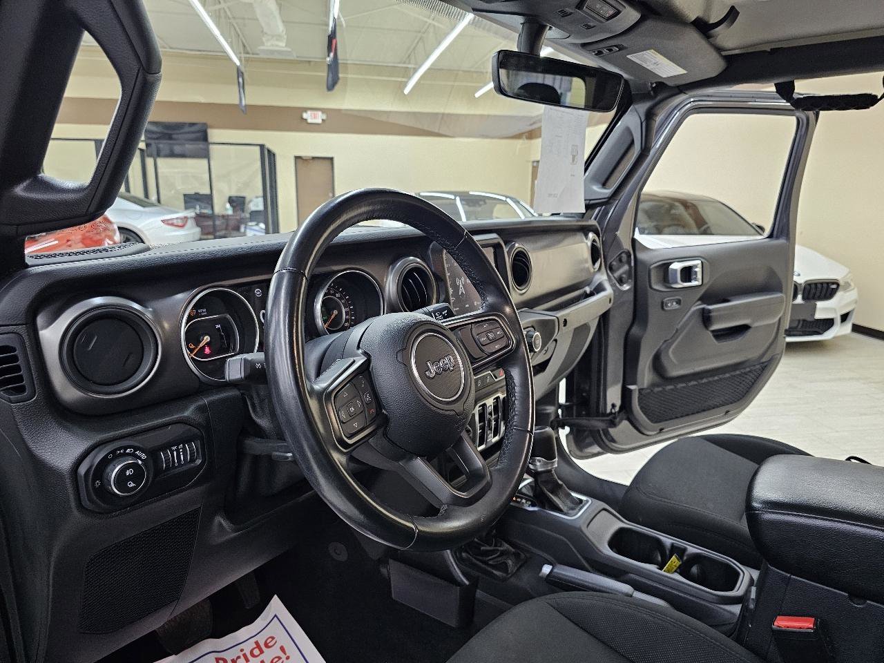 Used 2021 Jeep Gladiator Sport AWD/4WD image 16