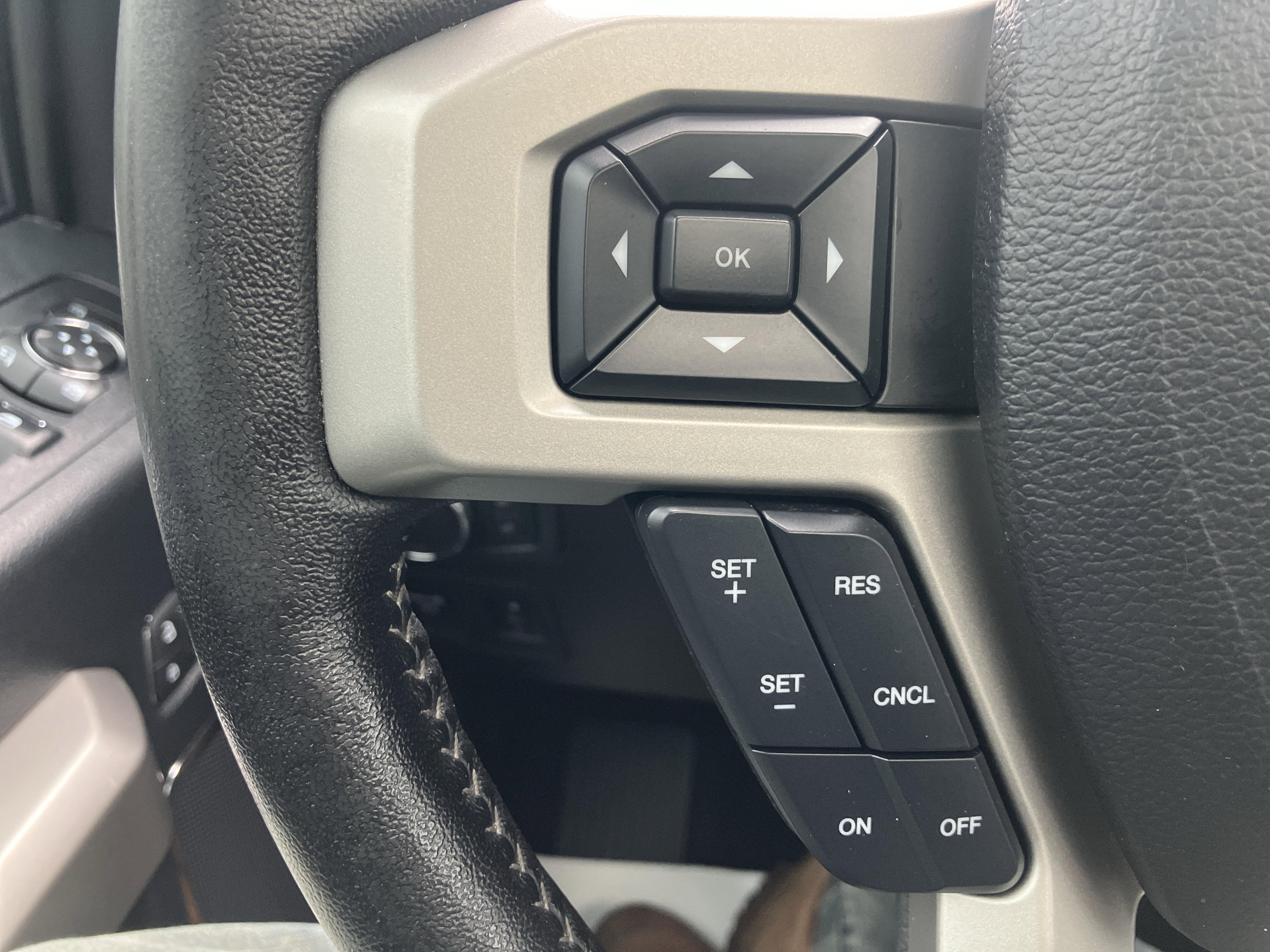 Used 2019 Ford F150 Lariat w/ Equipment Group 502A Luxury image 28