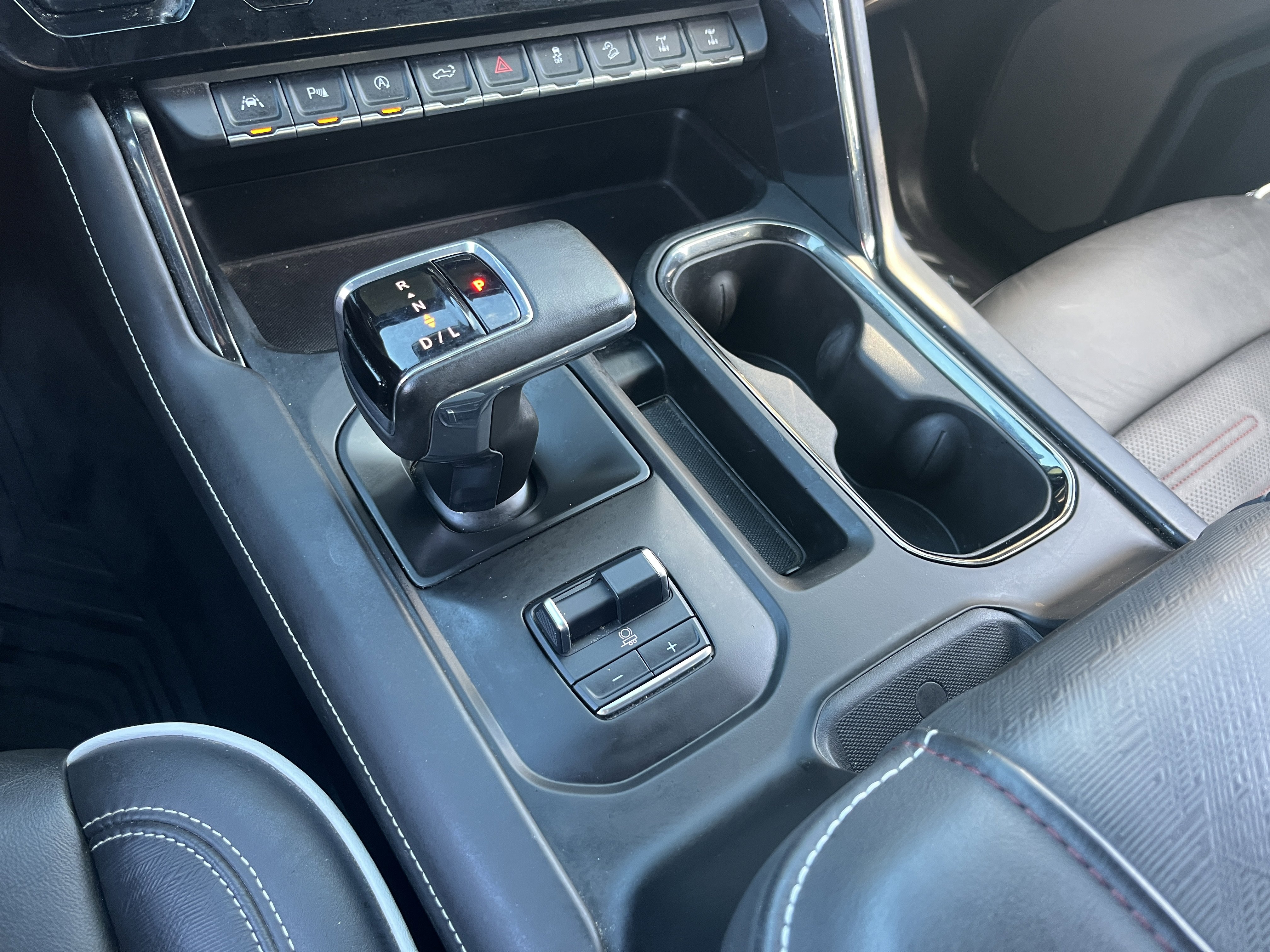 Used 2024 GMC Sierra 1500 AT4X w/ AT4X AEV Edition image 30