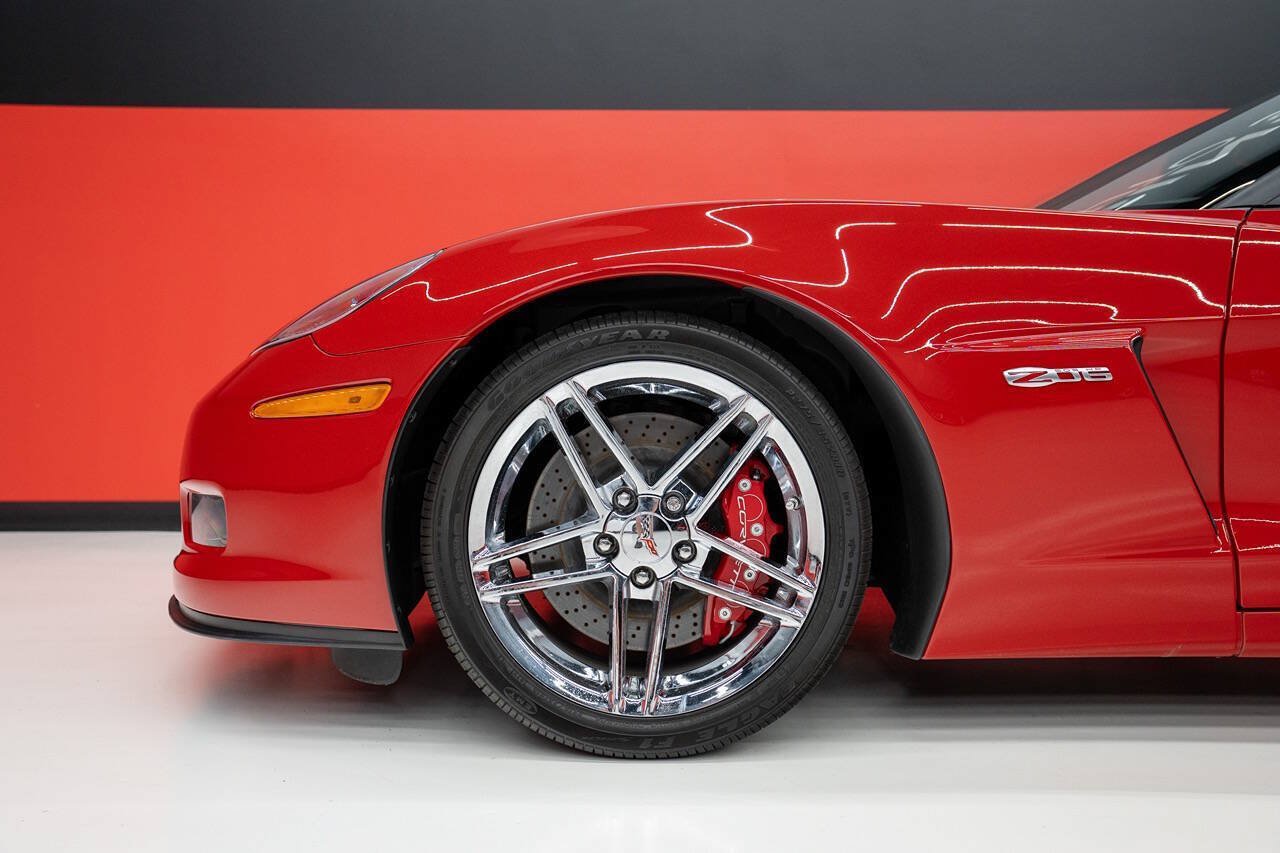 Used 2007 Chevrolet Corvette Z06 w/ Preferred Equipment Group RWD image 28