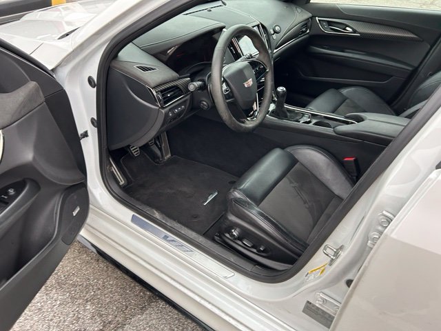 Used 2017 Cadillac ATS V w/ Carbon Black Package RWD image 4