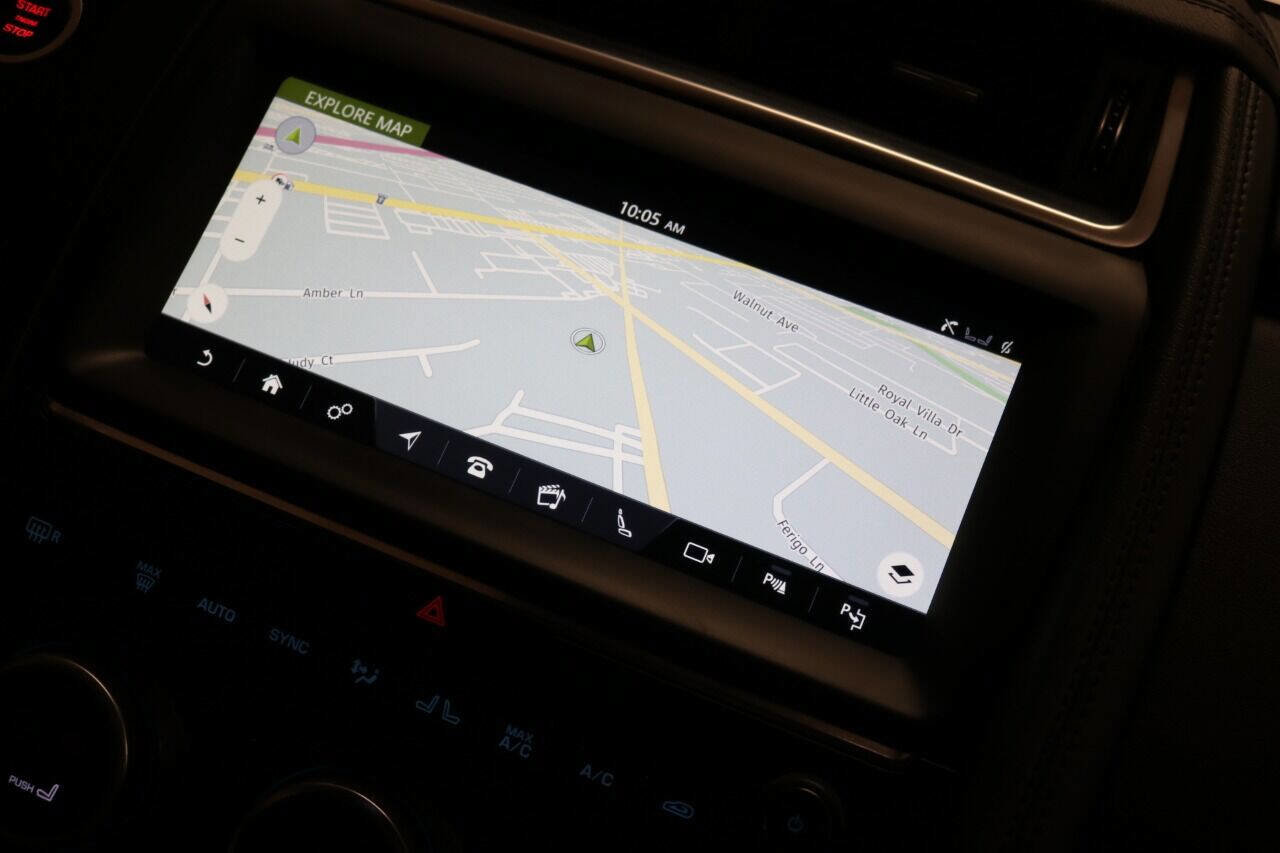 Used 2020 Jaguar E-PACE SE image 26