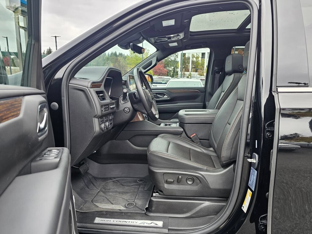 Certified 2023 Chevrolet Tahoe High Country AWD/4WD image 25