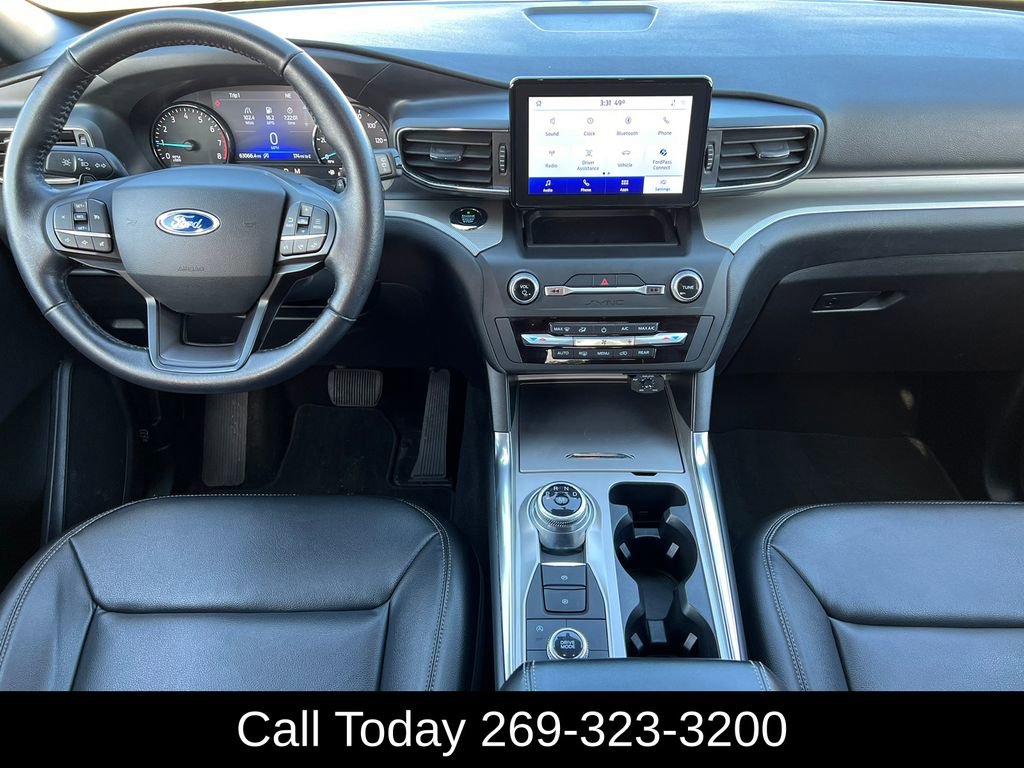 Used 2020 Ford Explorer XLT w/ Equipment Group 202A image 2