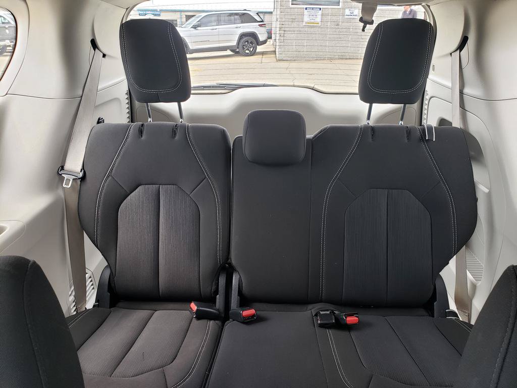 Certified 2023 Chrysler Voyager LX FWD image 13