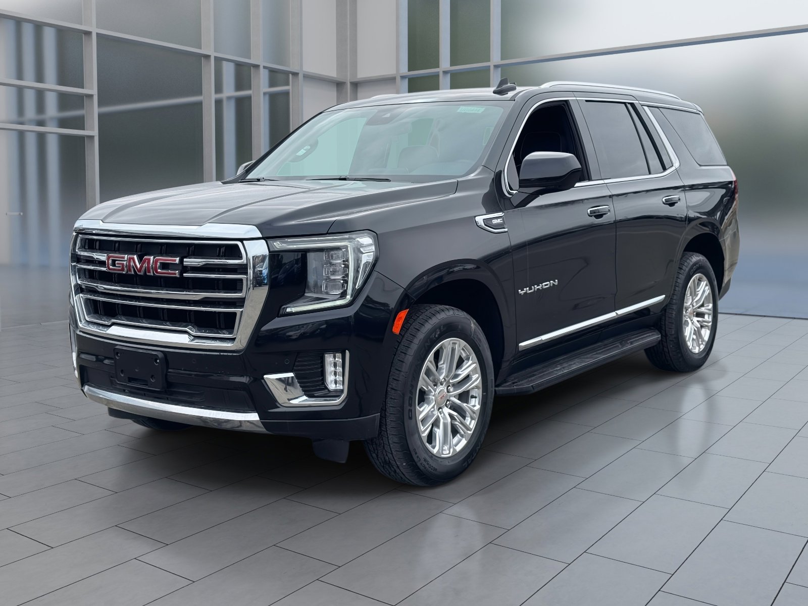 Used 2024 GMC Yukon SLT image 1