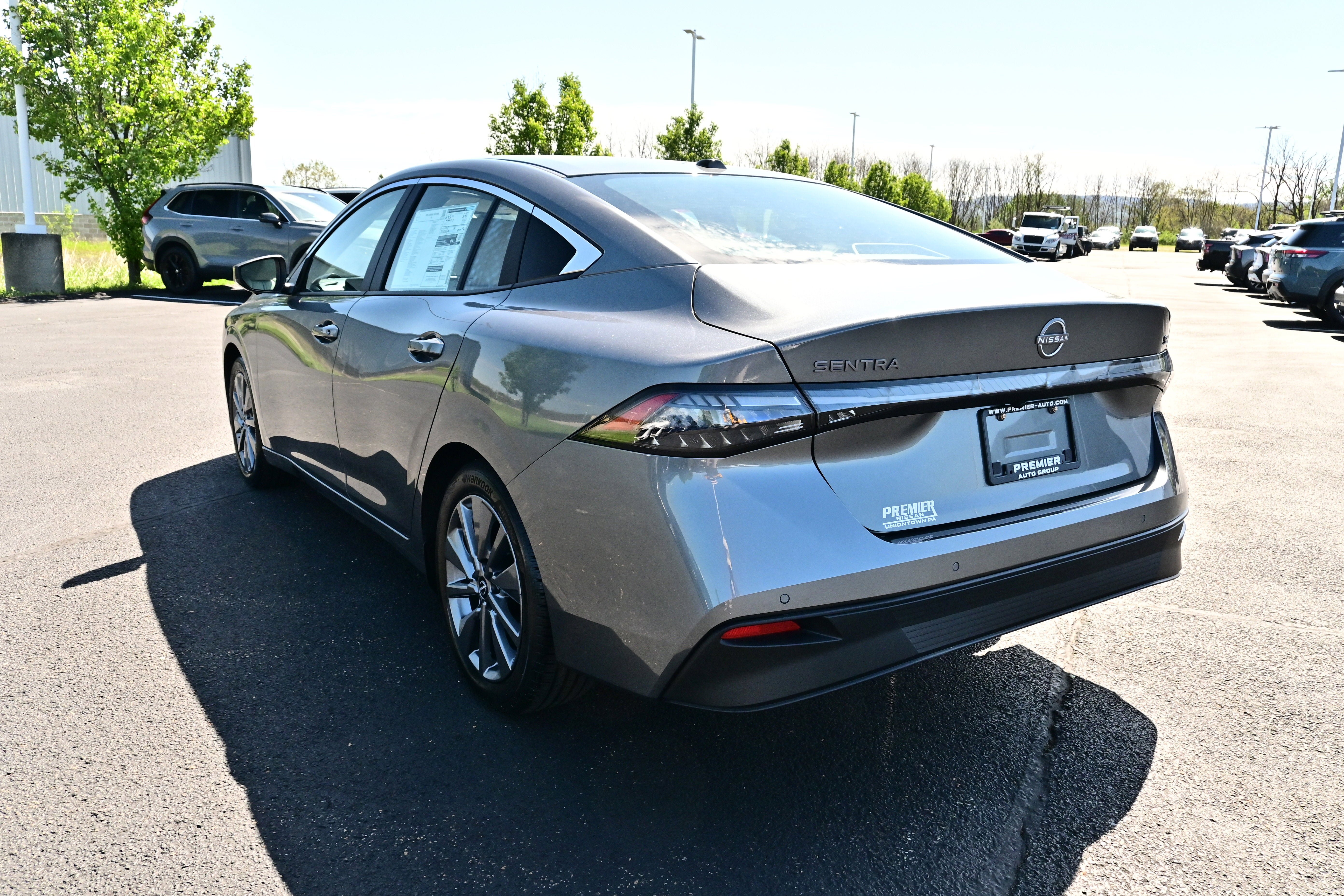 New 2026 Nissan Sentra SL FWD image 8