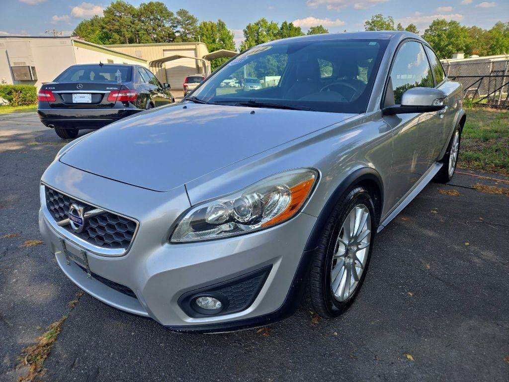 Used 2012 Volvo C30 T5 R-Design FWD image 1