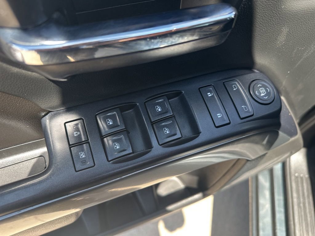Used 2017 Chevrolet Silverado 1500 LT w/ All Star Edition AWD/4WD image 16