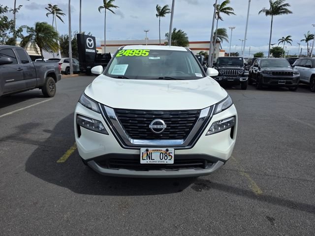 Used 2023 Nissan Rogue SV FWD image 2