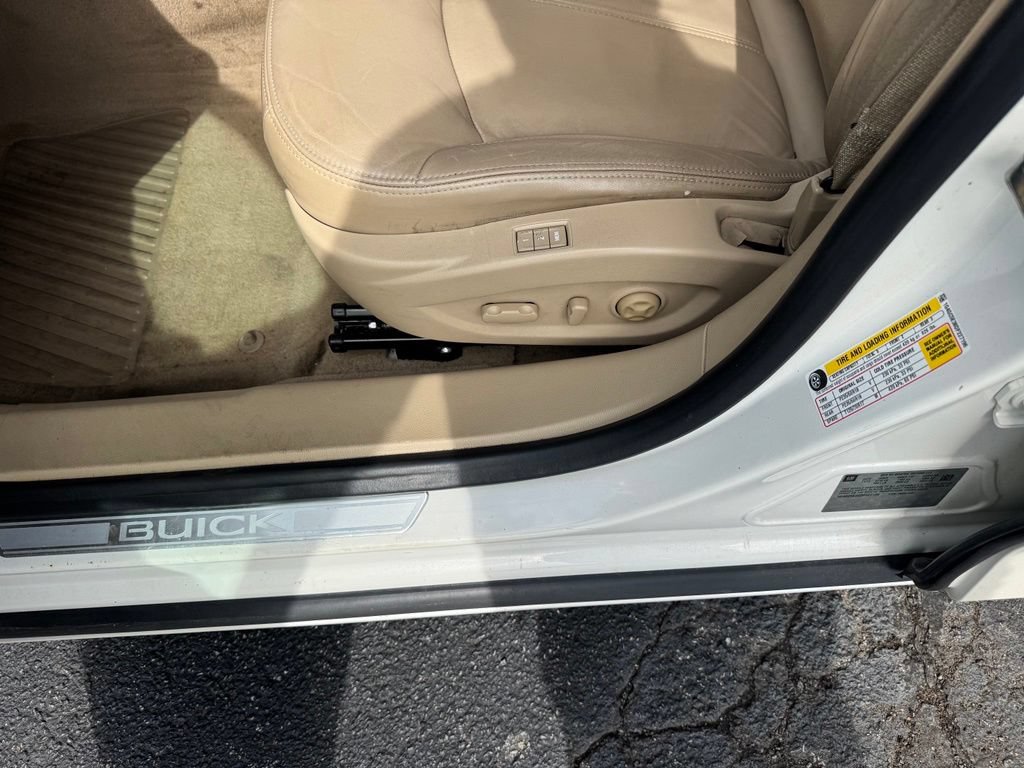 Used 2013 Buick LaCrosse Leather FWD image 13
