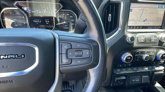 Used 2022 GMC Sierra 2500 Denali w/ Denali Black Diamond Edition AWD/4WD image 25