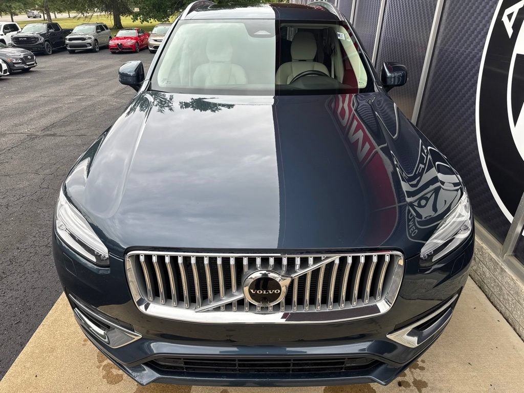 Used 2023 Volvo XC90 B6 Plus AWD/4WD image 9