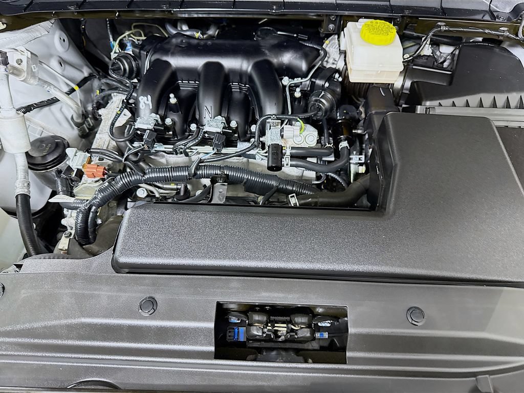 Certified 2025 Nissan Pathfinder Platinum AWD/4WD image 38