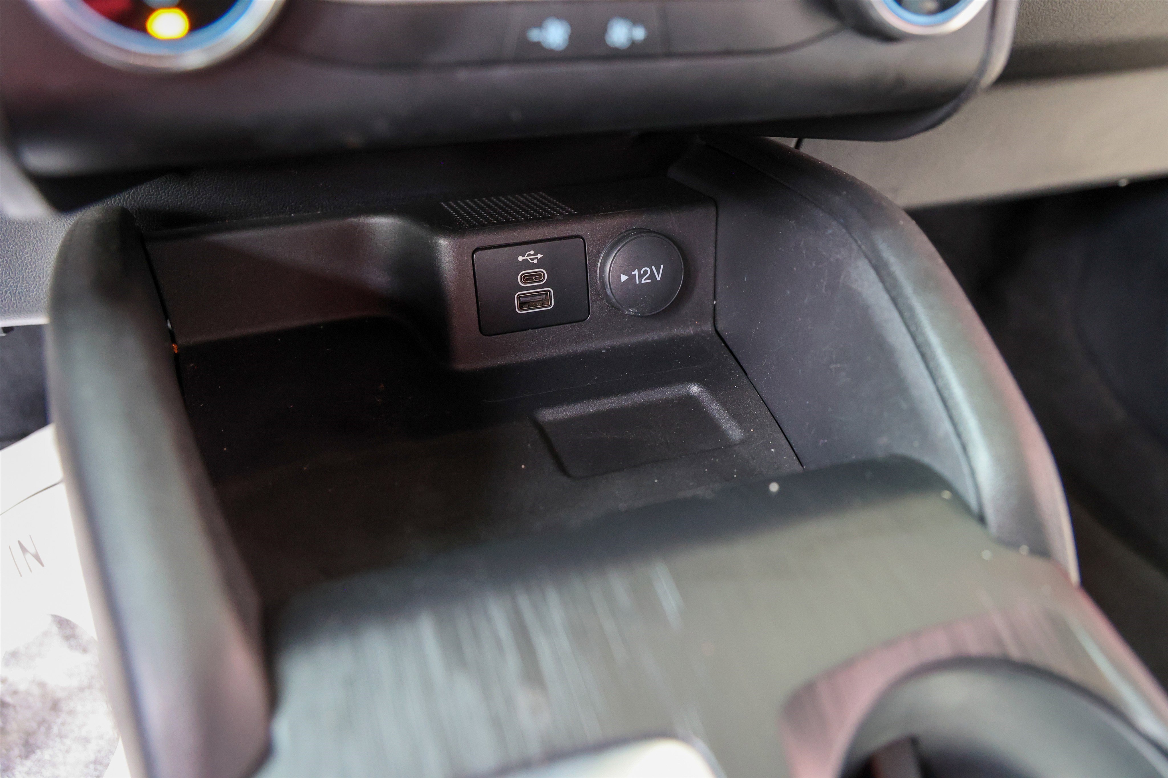 Used 2024 Ford Escape ST-Line image 23