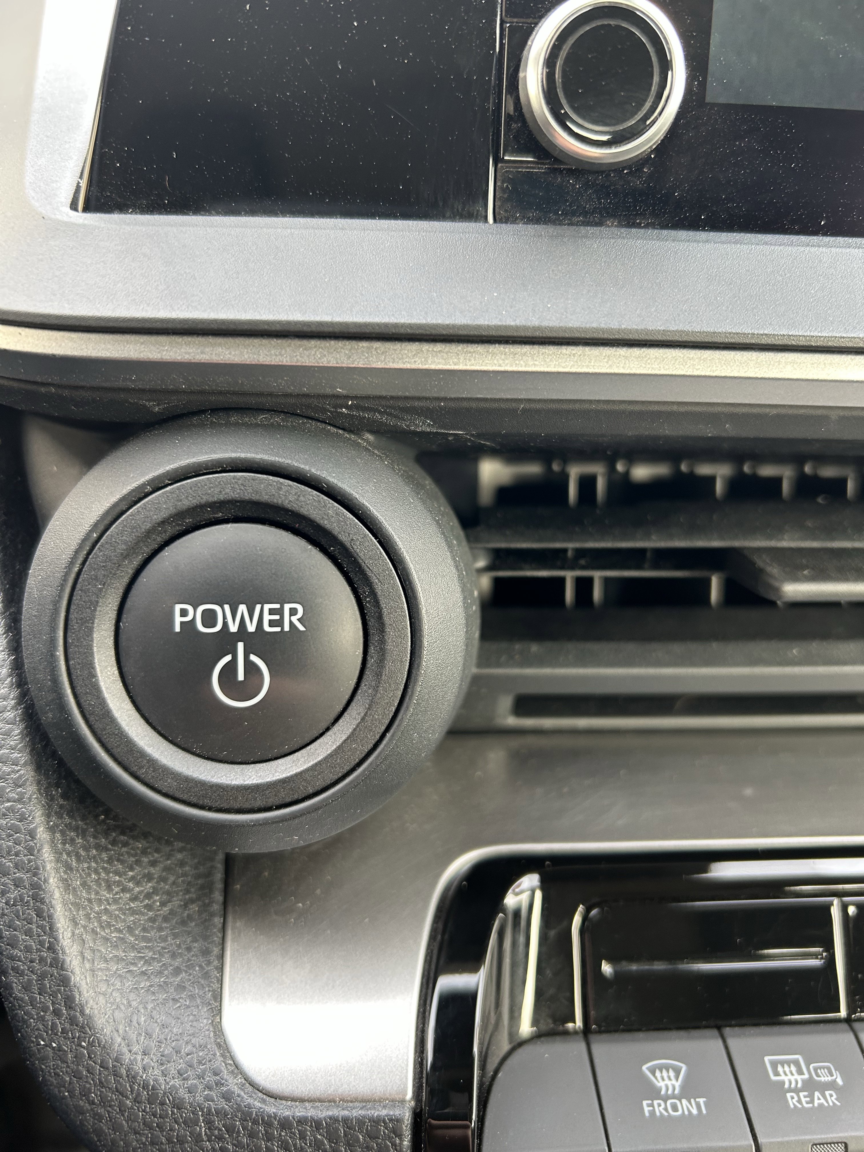 Used 2024 Toyota Prius LE image 34