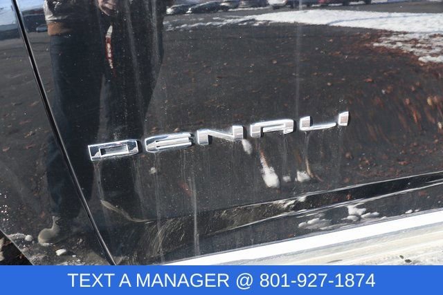 Used 2024 GMC Yukon XL Denali image 12