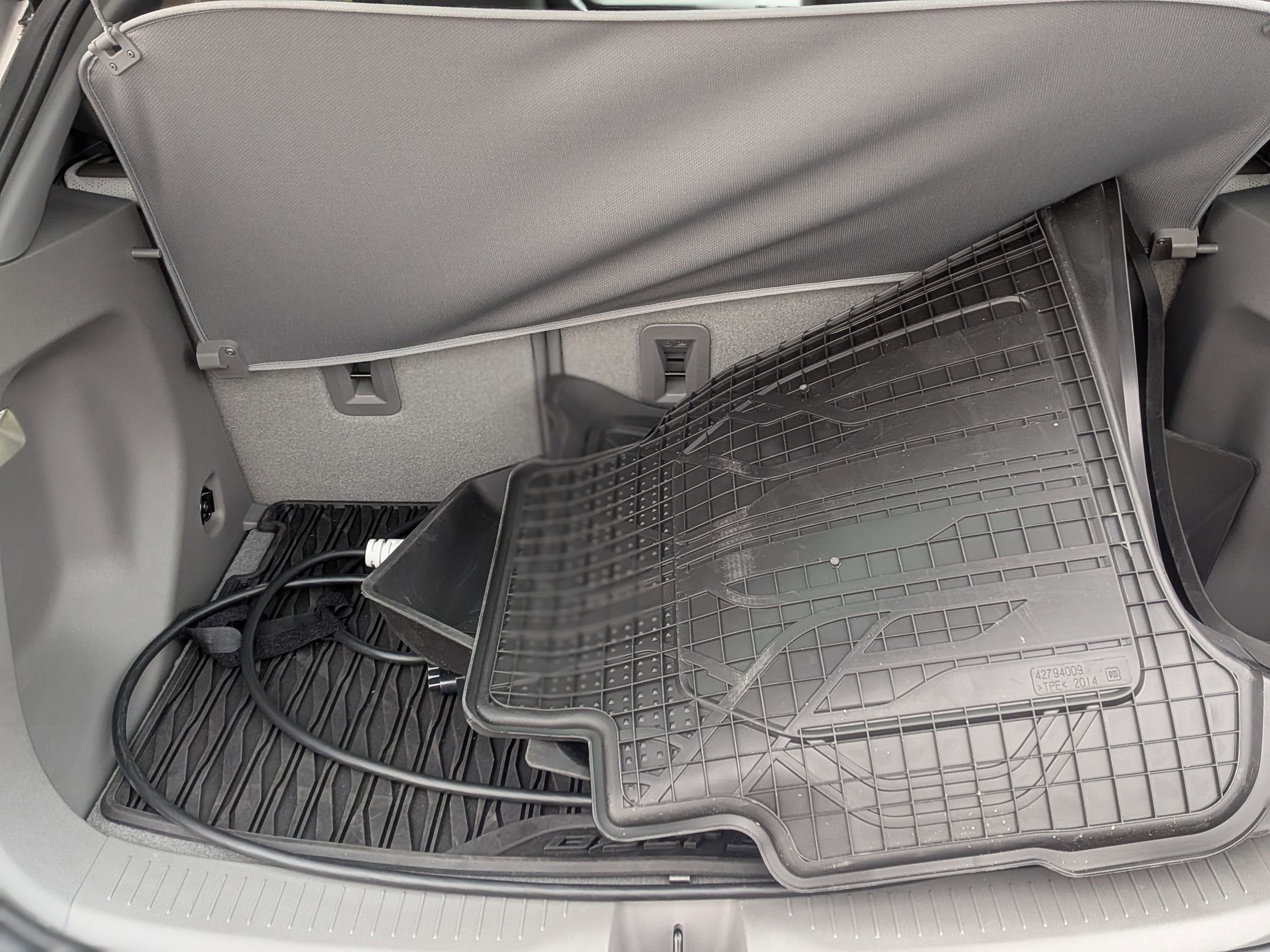 Used 2022 Chevrolet Bolt EUV Premier image 32