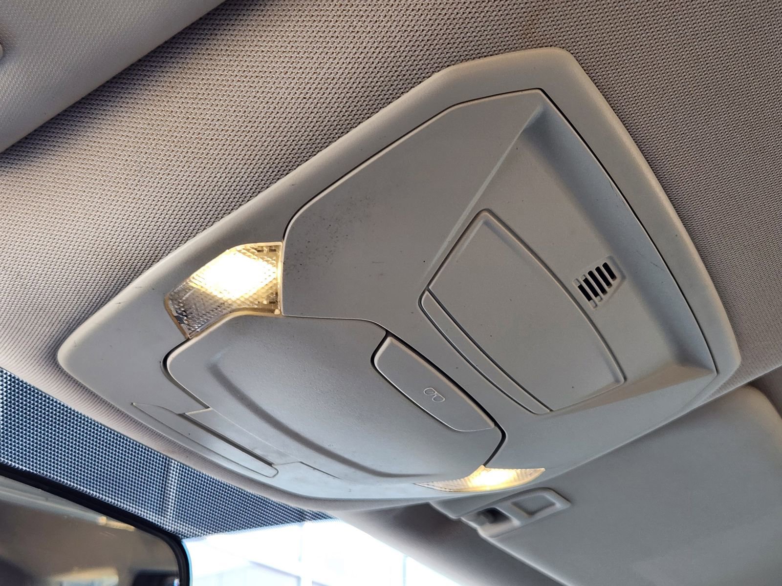 Used 2018 Ford Escape SE image 30