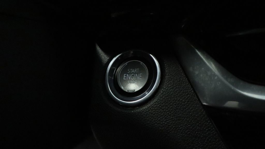 Used 2024 Buick Envista Sport Touring w/ Convenience I Package FWD image 35