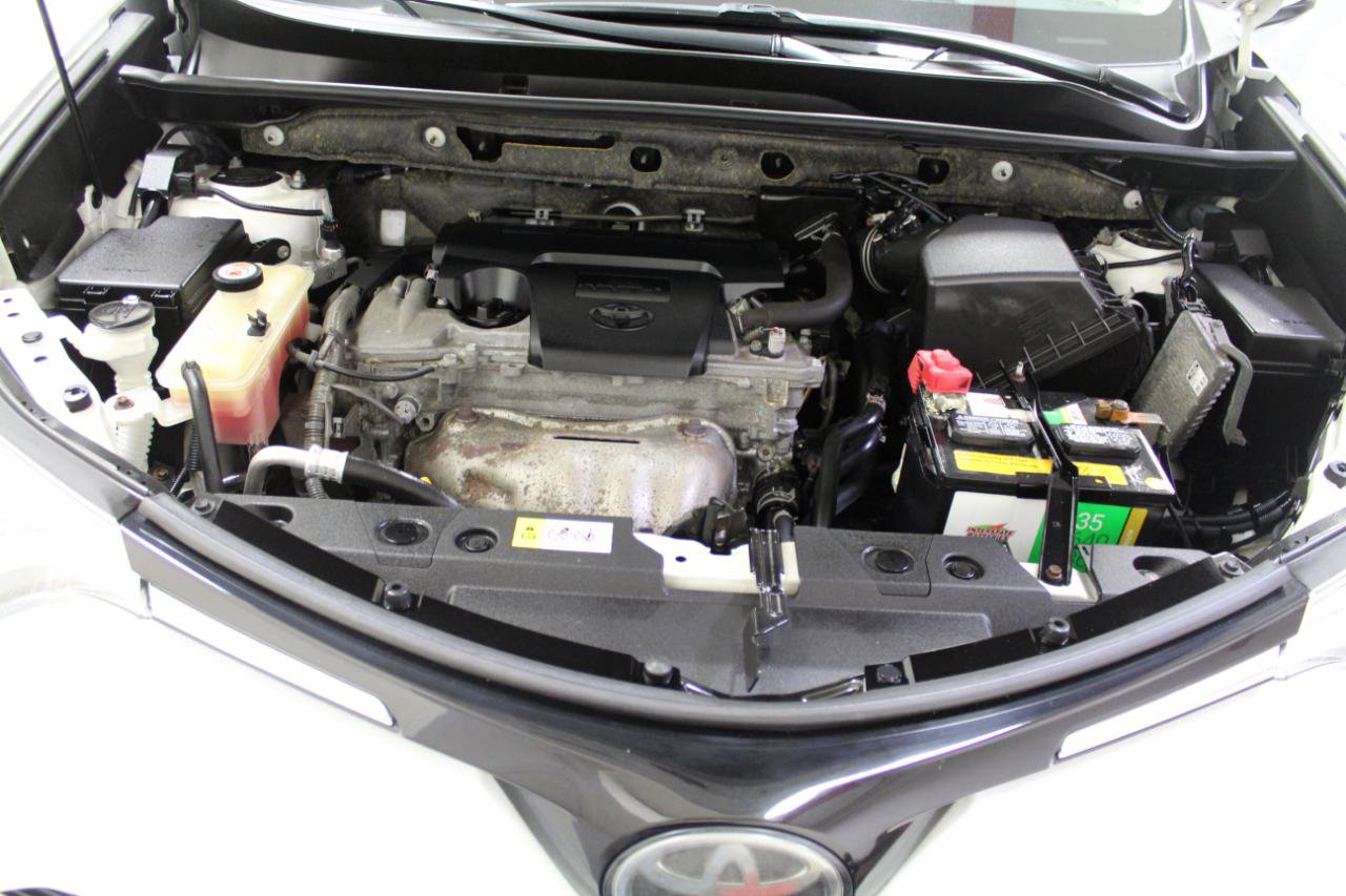 Used 2017 Toyota RAV4 LE image 28