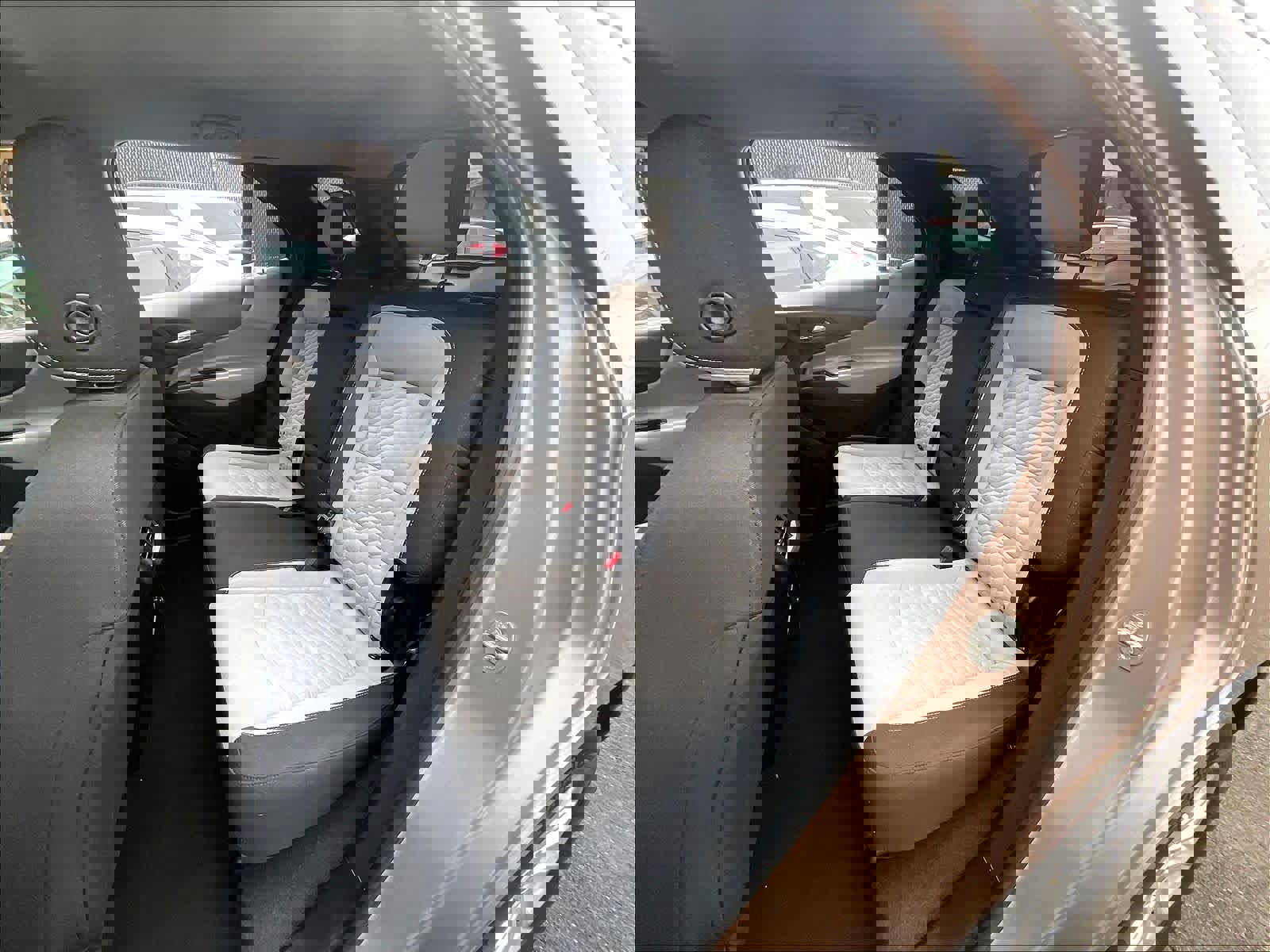 Used 2019 Chevrolet Equinox LS image 15