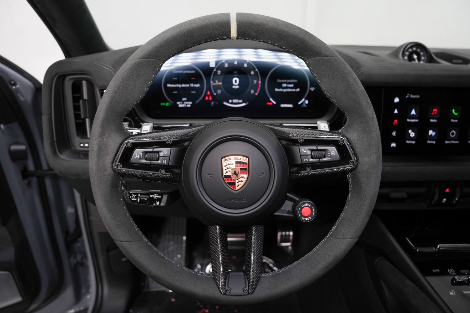 Used 2025 Porsche Cayenne Turbo GT AWD/4WD image 56