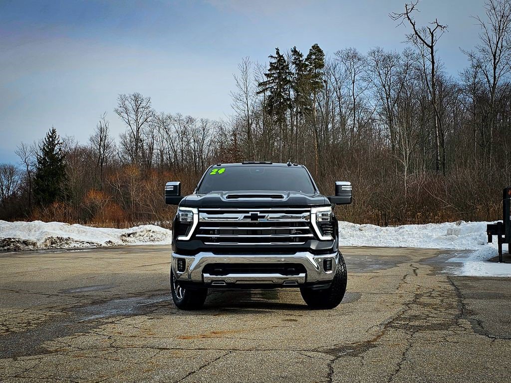 Certified 2024 Chevrolet Silverado 2500 LTZ w/ LTZ Convenience Package image 12