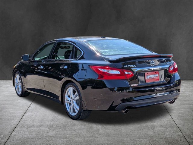 Used 2016 Nissan Altima 3.5 SL w/ 3.5 Technology Package FWD image 7