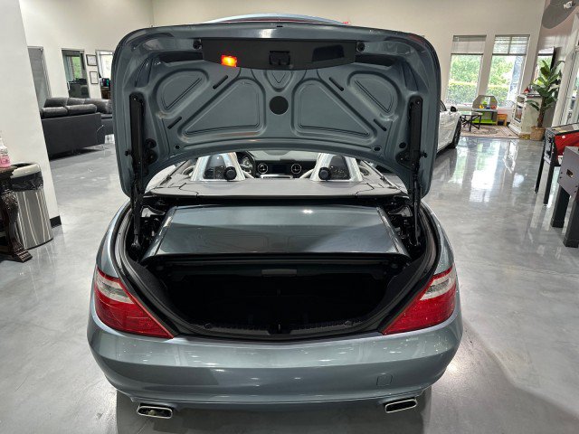 Used 2013 Mercedes-Benz SLK 250 image 31