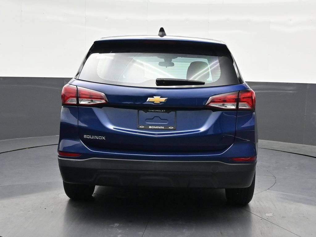 Used 2023 Chevrolet Equinox LS FWD image 4