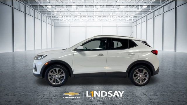 Used 2022 Buick Encore GX Essence w/ Experience Buick Package image 5