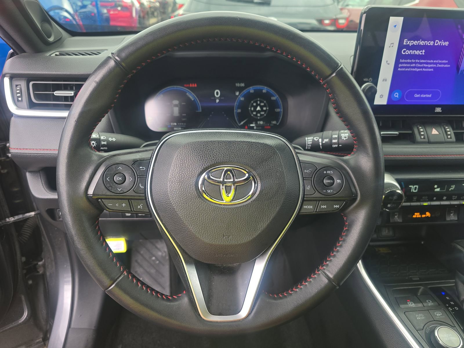 Used 2024 Toyota RAV4 XSE AWD/4WD image 17