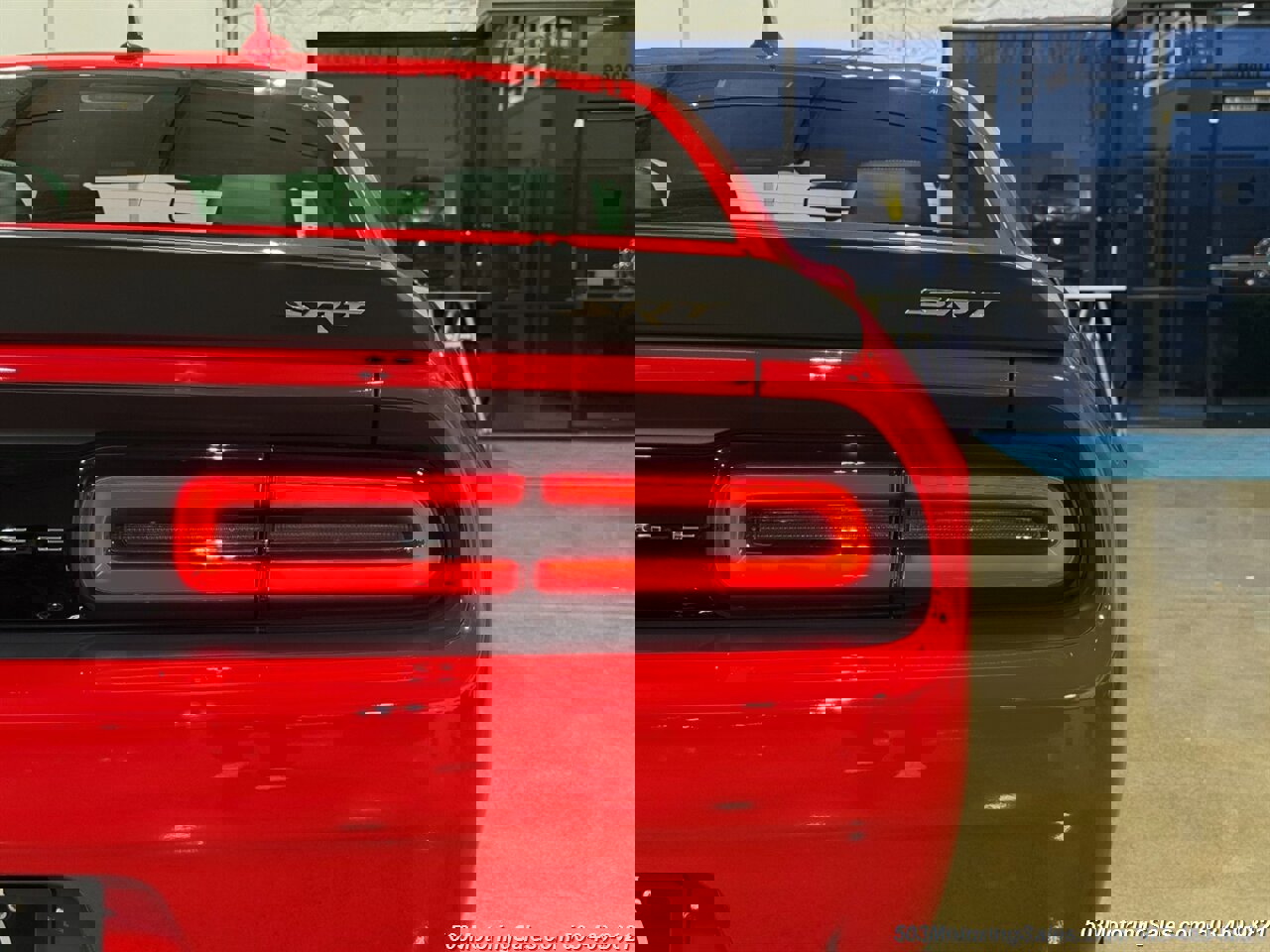 Used 2015 Dodge Challenger SRT Hellcat image 13