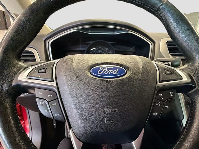 Used 2020 Ford Fusion SEL image 14