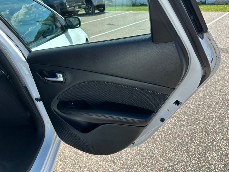 Used 2015 Dodge Dart SXT w/ Sun/Sound Group FWD image 17