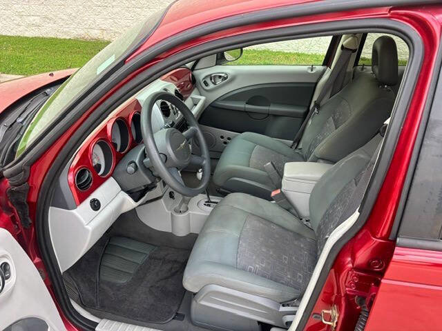 Used 2006 Chrysler PT Cruiser Touring FWD image 6