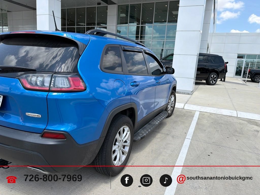 Used 2022 Jeep Cherokee Latitude Lux w/ Sun & Sound Group AWD/4WD image 4
