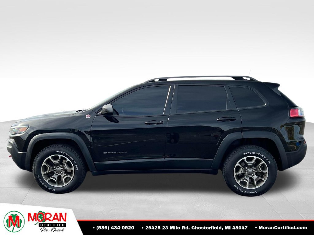 Used 2020 Jeep Cherokee Trailhawk w/ Cold Weather Group AWD/4WD image 2