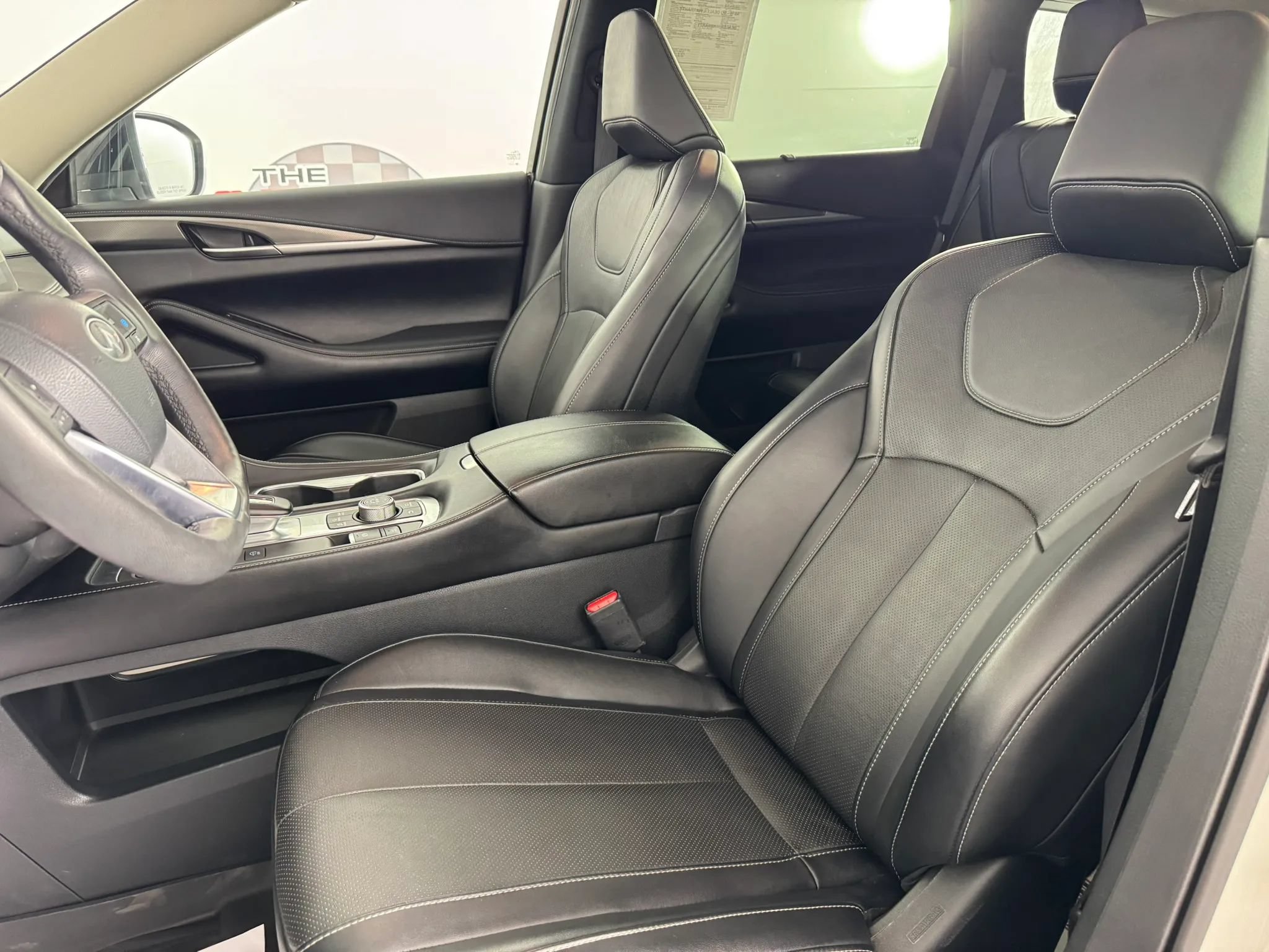 Used 2024 INFINITI QX60 Luxe AWD/4WD image 35