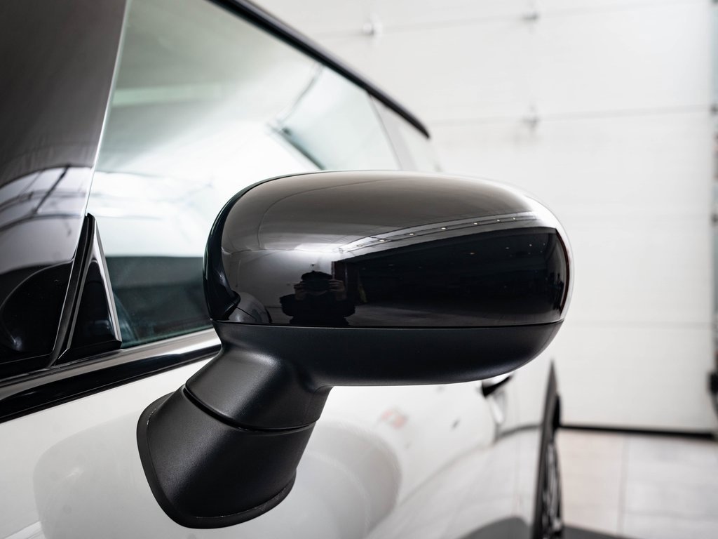 Certified 2025 MINI Cooper 2-Door Hardtop image 14