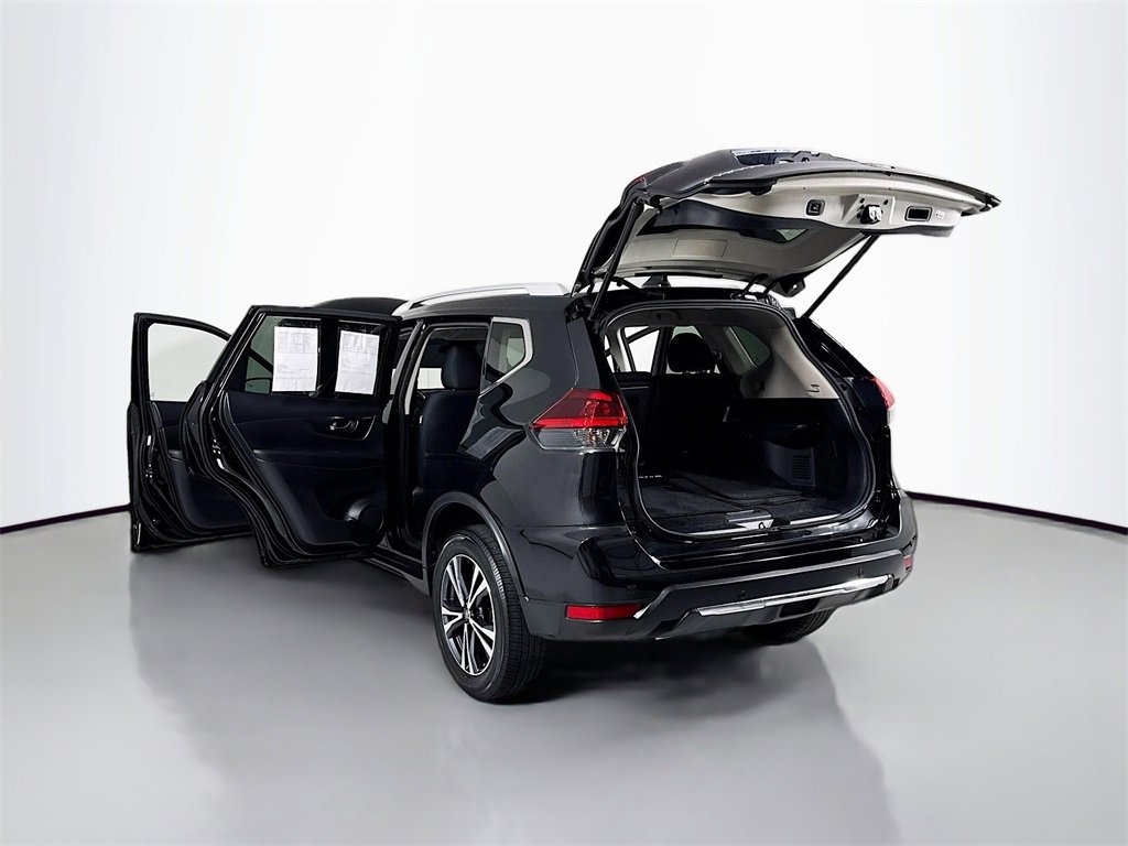 Used 2020 Nissan Rogue SV w/ Premium Package image 27