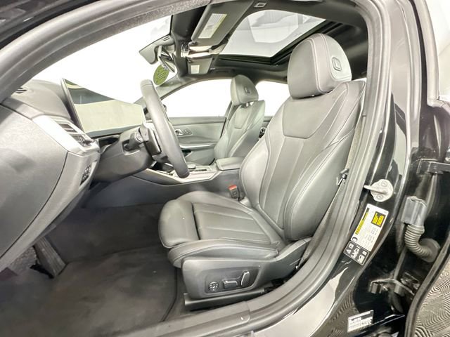 Used 2025 BMW 330i xDrive Sedan image 4