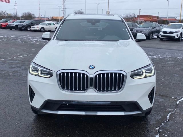 Used 2024 BMW X3 xDrive30i image 3
