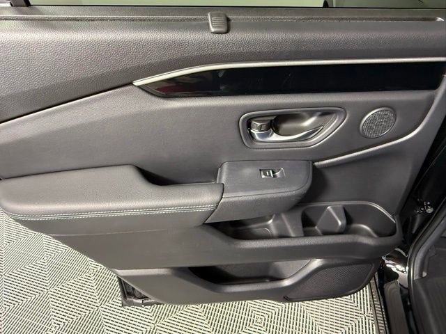 Used 2025 Honda Pilot EX-L image 33