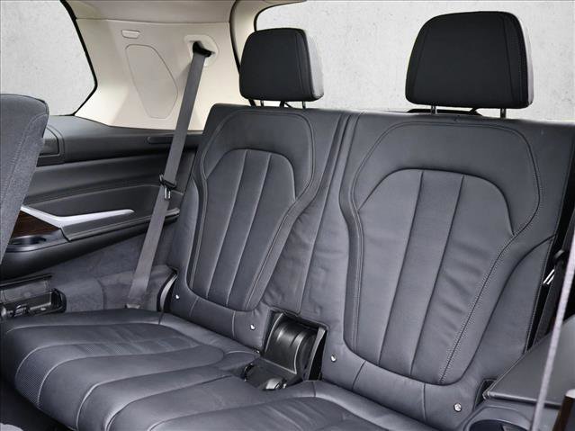 Used 2019 BMW X7 xDrive40i w/ Premium Package AWD/4WD image 25