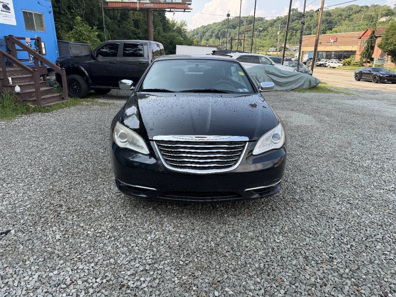 Used 2013 Chrysler 200 Limited FWD image 5